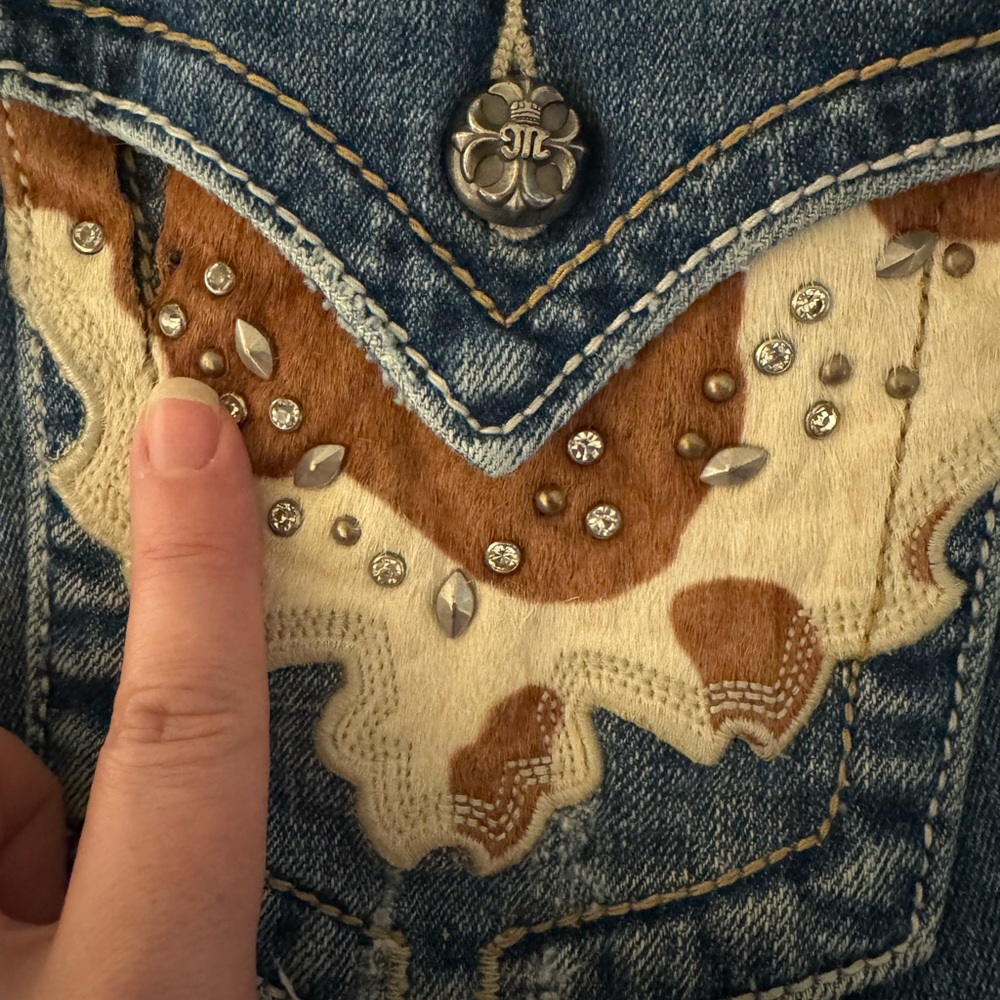 Miss Me Blue Skinny Jeans with Embellished Brown & Cream Pocket Appliqué - Picture 4 of 4